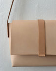 Leather shoulder bag: MARIE (natural)