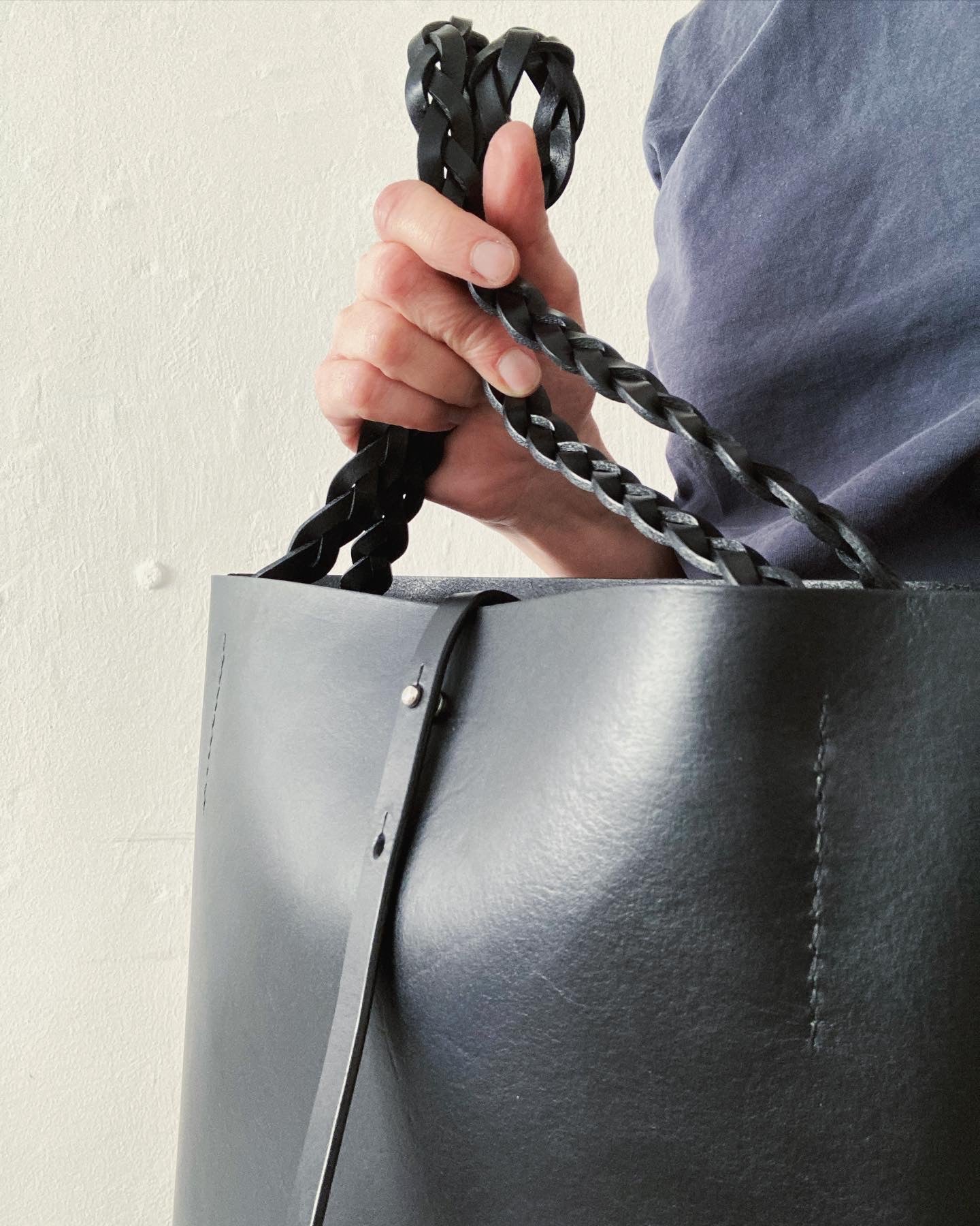 Leather tote &amp; shoulder bag : MIMI (black)