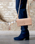 Leather clutch & shoulder bag: RIGMOR MINI (natural)